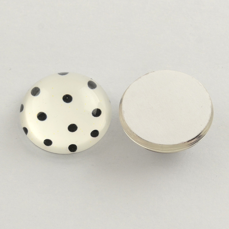 cabochon bianco a pois neri